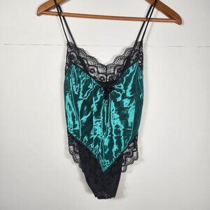 Vintage Lady Cameo Dallas Teal Aqua Teddy Negligée Size Medium